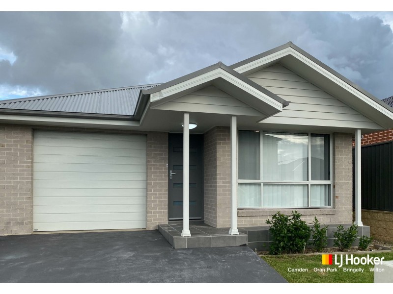 23 Toovey Avenue, Oran Park NSW 2570