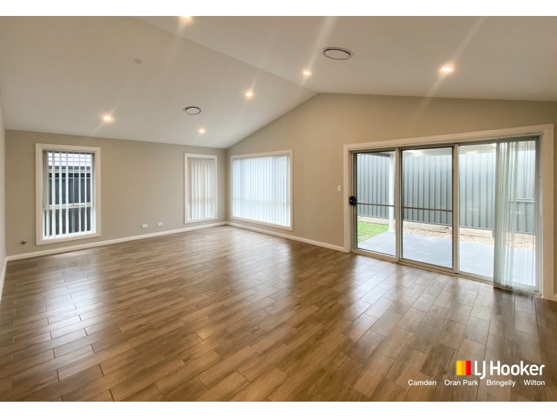 23 Toovey Avenue, Oran Park NSW 2570