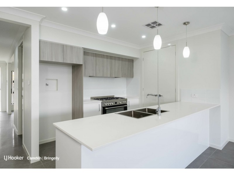 32 Podium Way, Oran Park NSW 2570