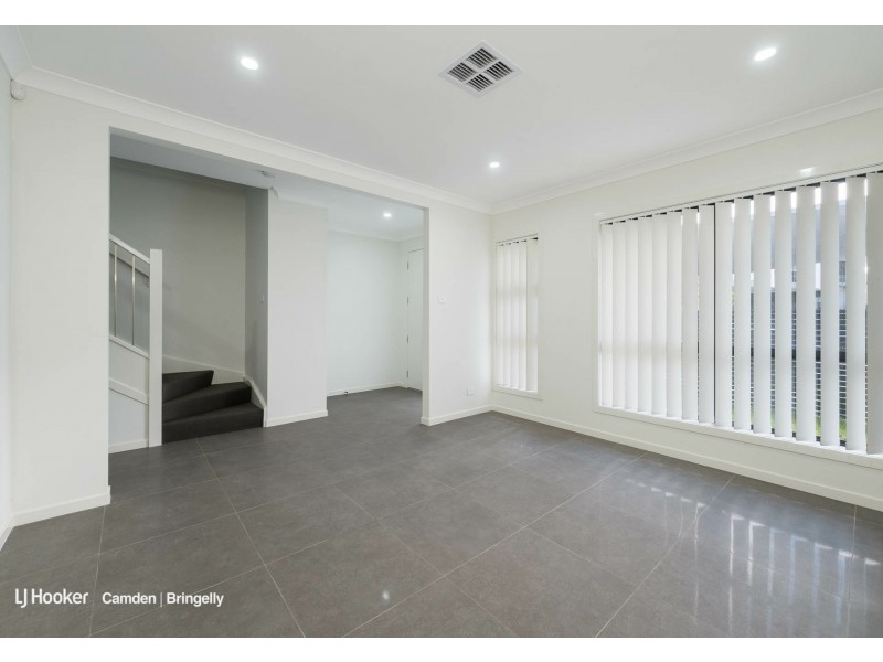 32 Podium Way, Oran Park NSW 2570