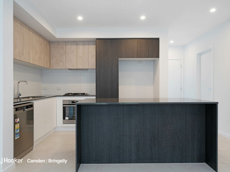 21 Revell Street, Oran Park NSW 2570