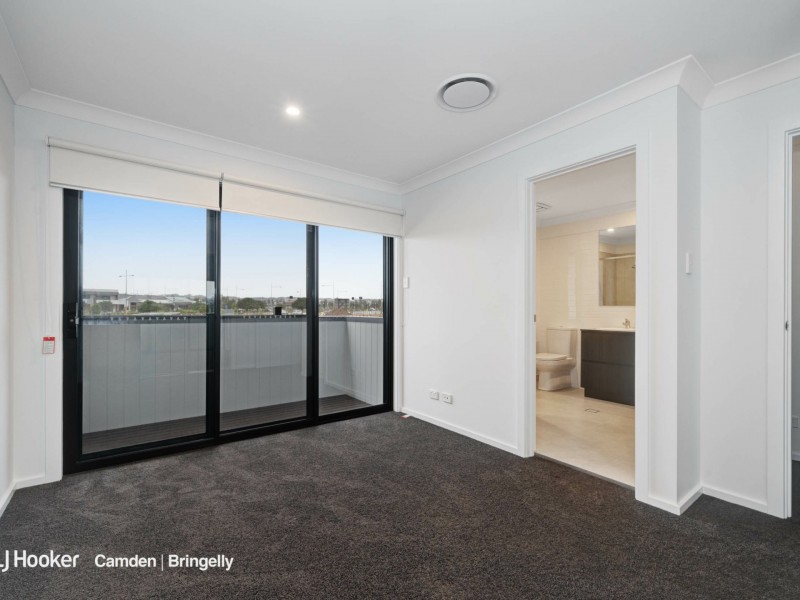 21 Revell Street, Oran Park NSW 2570