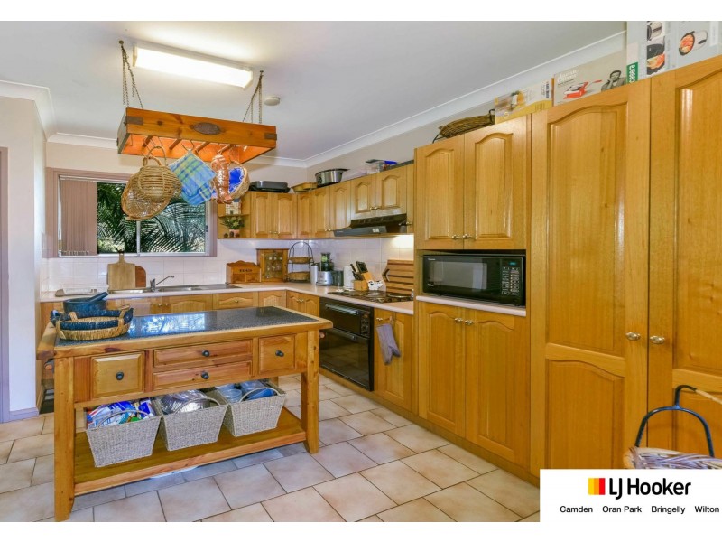 115 Whitaker Road, Rossmore NSW 2557