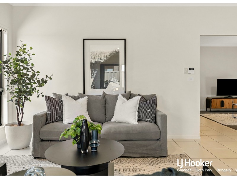 46 Donovan Boulevard, Gregory Hills NSW 2557