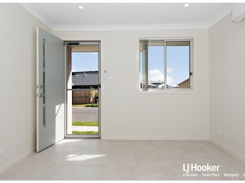 2 Mowle Street, Catherine Field NSW 2557