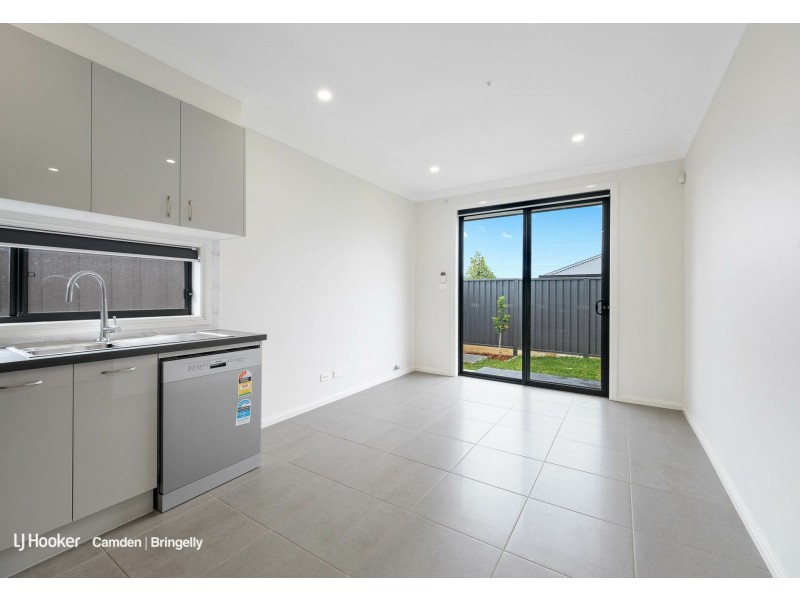 15B Fleece Loop, Oran Park NSW 2570