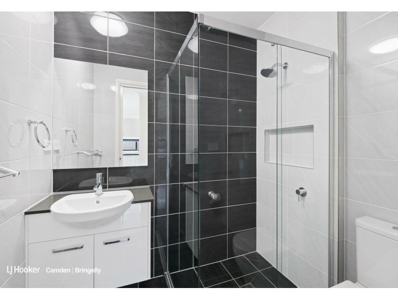 15B Fleece Loop, Oran Park NSW 2570