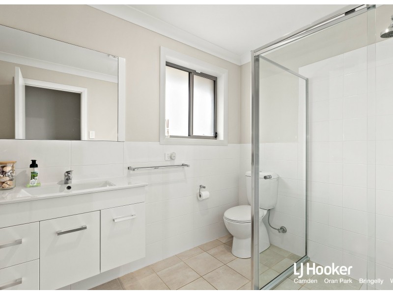 19 Bilson Road, Spring Farm NSW 2570