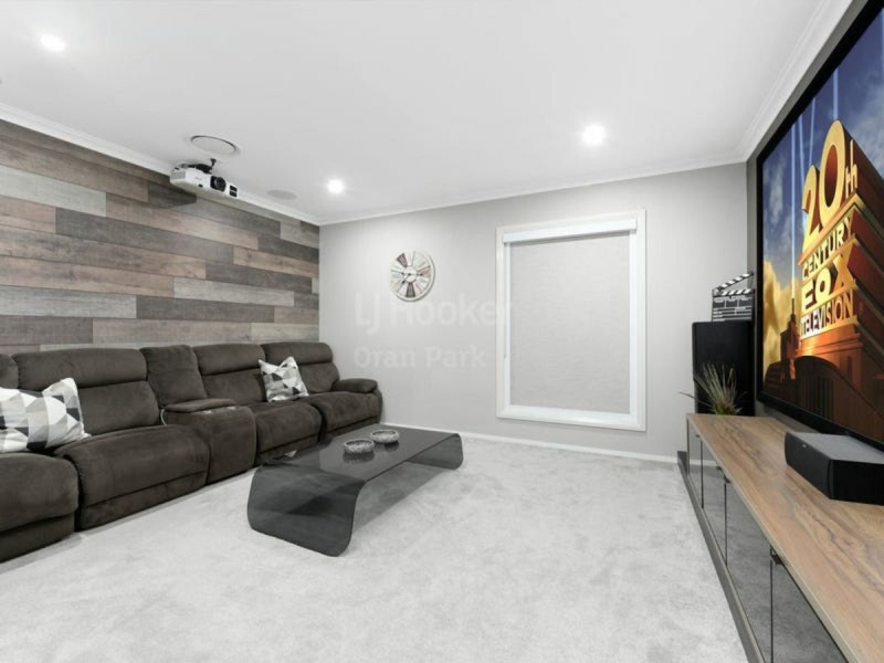 6 McCormack Street, Oran Park NSW 2570