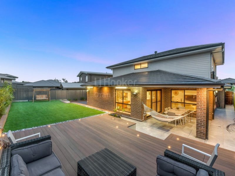 6 McCormack Street, Oran Park NSW 2570