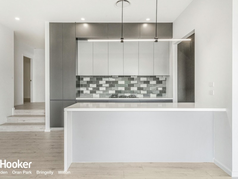 9 Gloaming Street, Menangle Park NSW 2563