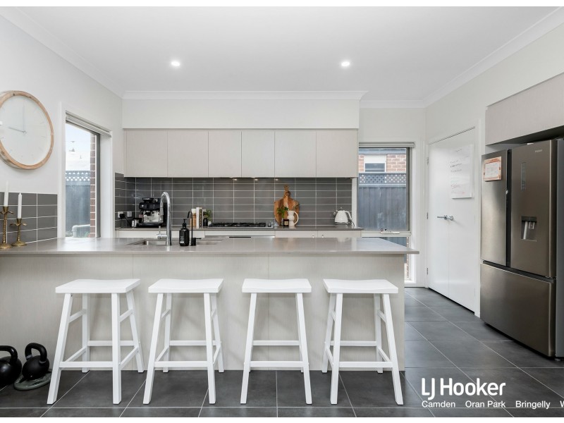 363 Fifth Avenue, Austral NSW 2179