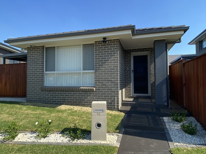 17B Fleece Loop, Oran Park NSW 2570