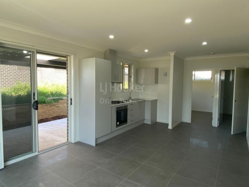 17B Fleece Loop, Oran Park NSW 2570