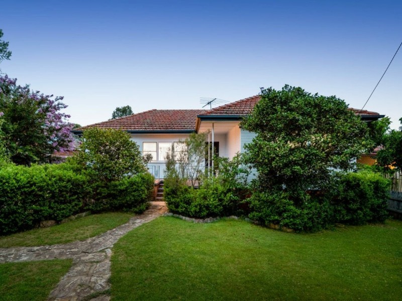 13 Ettlesdale Road, Spring Farm NSW 2570