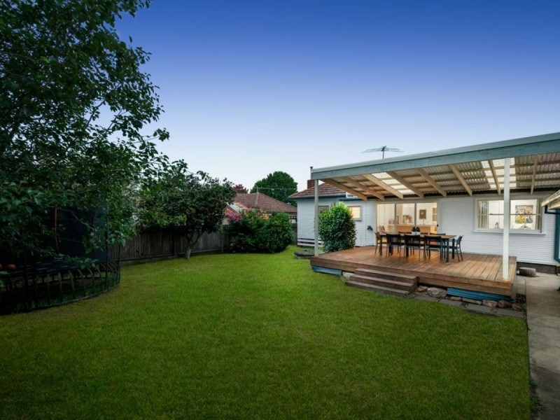 13 Ettlesdale Road, Spring Farm NSW 2570