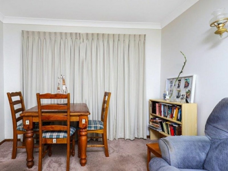 5 Canberra Crescent, Campbelltown NSW 2560