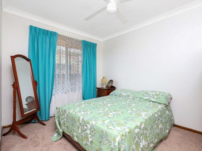 5 Canberra Crescent, Campbelltown NSW 2560
