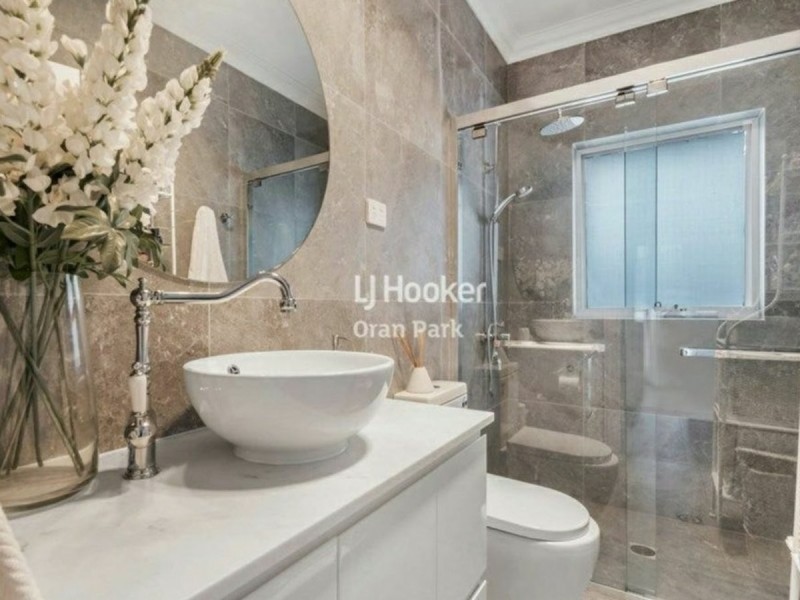 2 Kirby Way, Oran Park NSW 2570