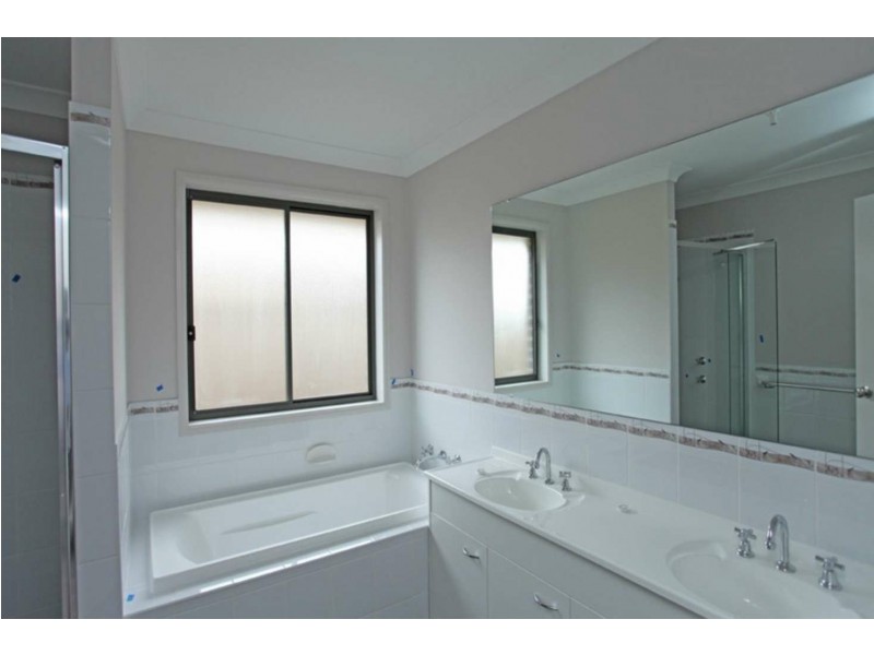 28 Carter Street, Oran Park NSW 2570