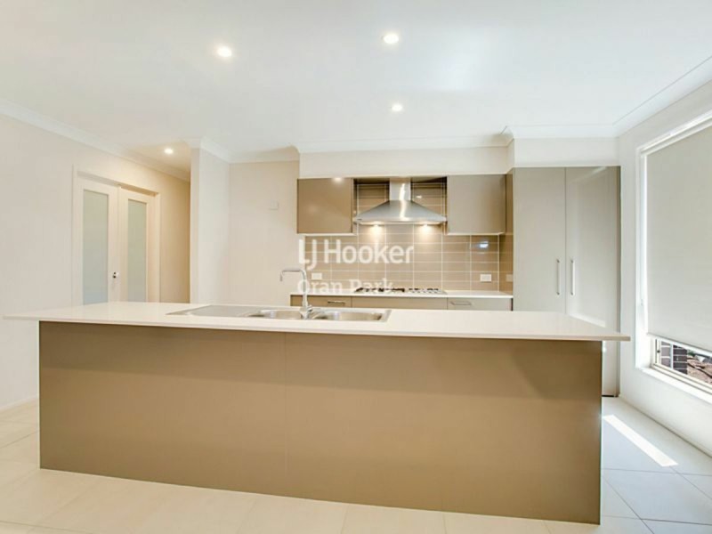 13 Allison Circuit, Oran Park NSW 2570