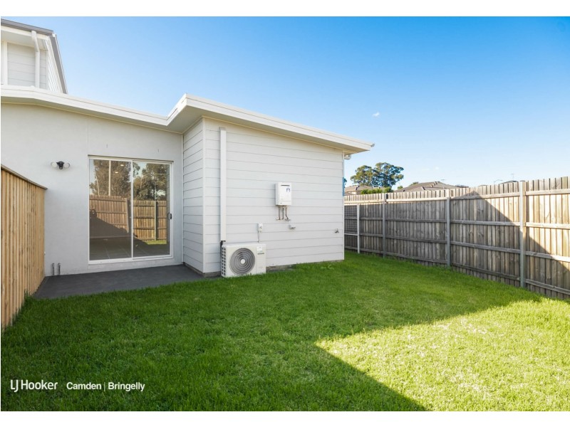 92B Bluebell Crescent, Spring Farm NSW 2570