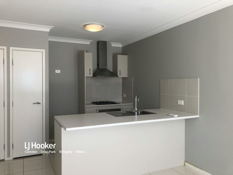 4B Russell Street, Oran Park NSW 2570