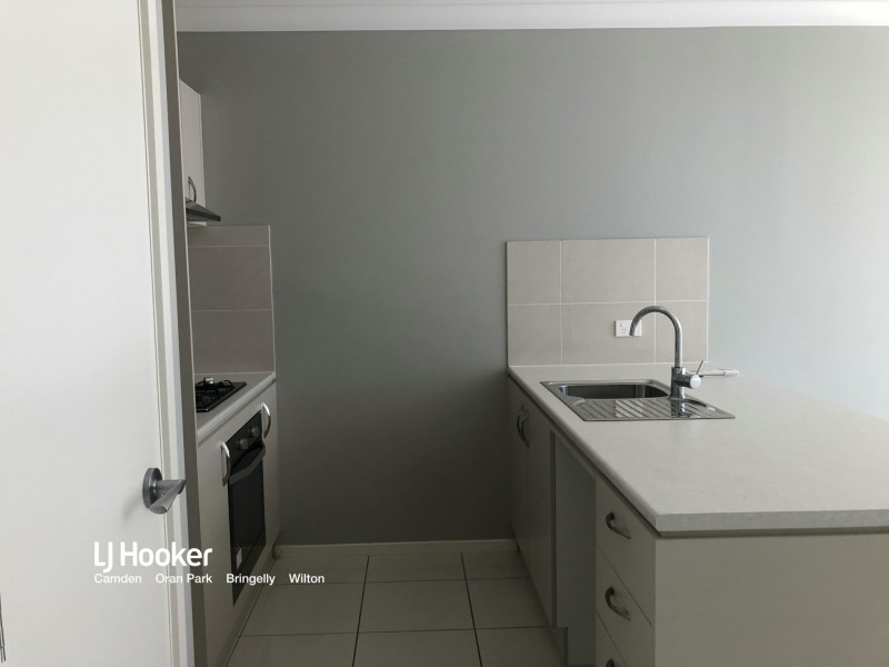 4B Russell Street, Oran Park NSW 2570