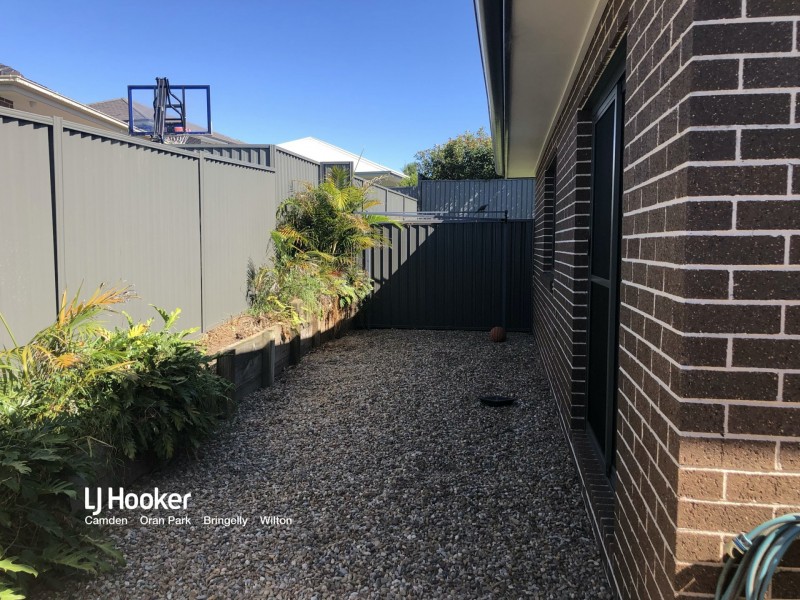 4B Russell Street, Oran Park NSW 2570