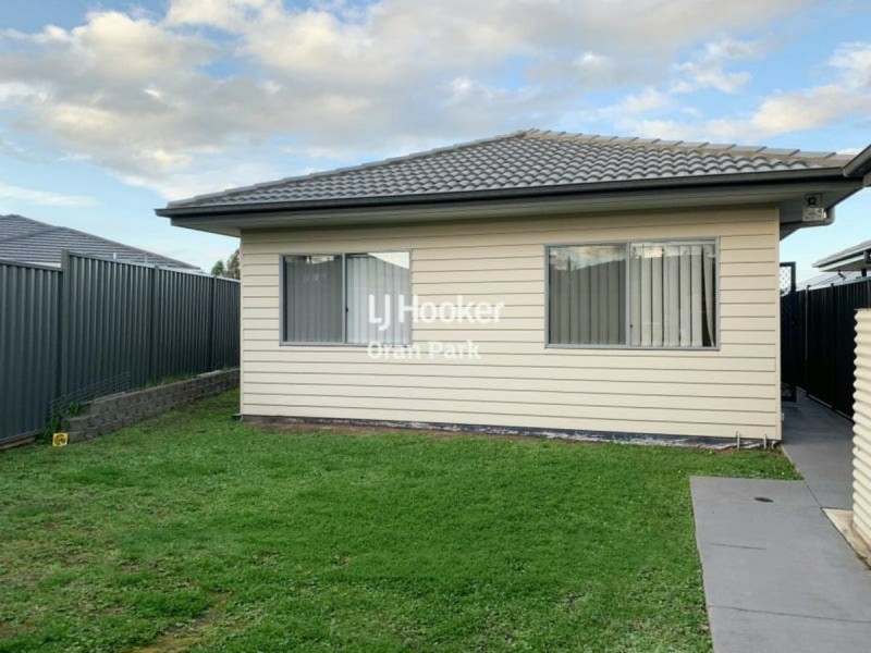 42A Geoghegan Circuit, Oran Park NSW 2570