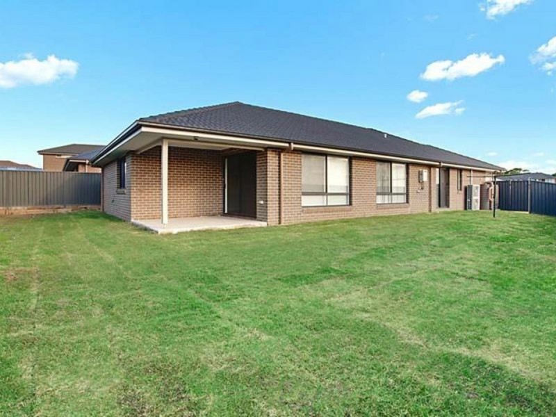 5 Rosella Circuit, Gregory Hills NSW 2557