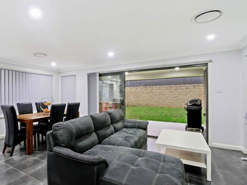 11 Sowerby Street, Oran Park NSW 2570