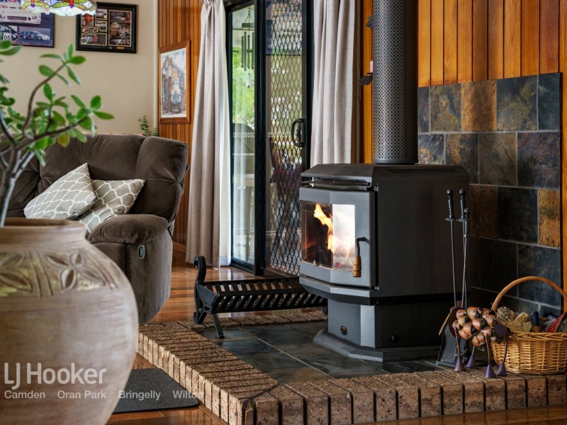 6 Grigg Close, Ellis Lane NSW 2570