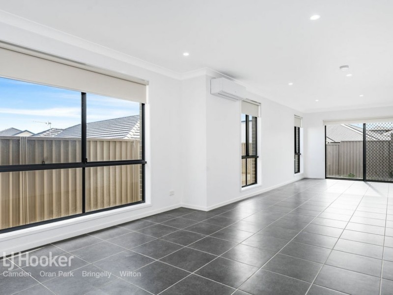 6 Jasmine Road, Gregory Hills NSW 2557