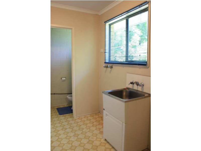2/18 Eaglemount Road, Andergrove QLD 4740