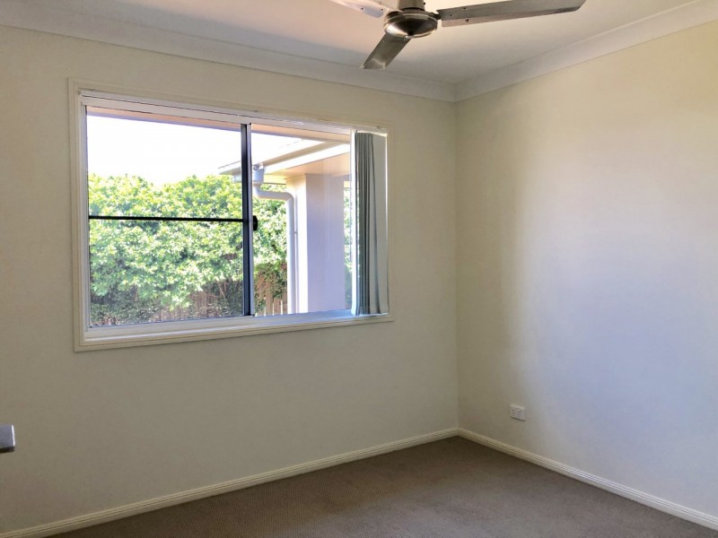 140 Whitehaven Drive, Blacks Beach QLD 4740