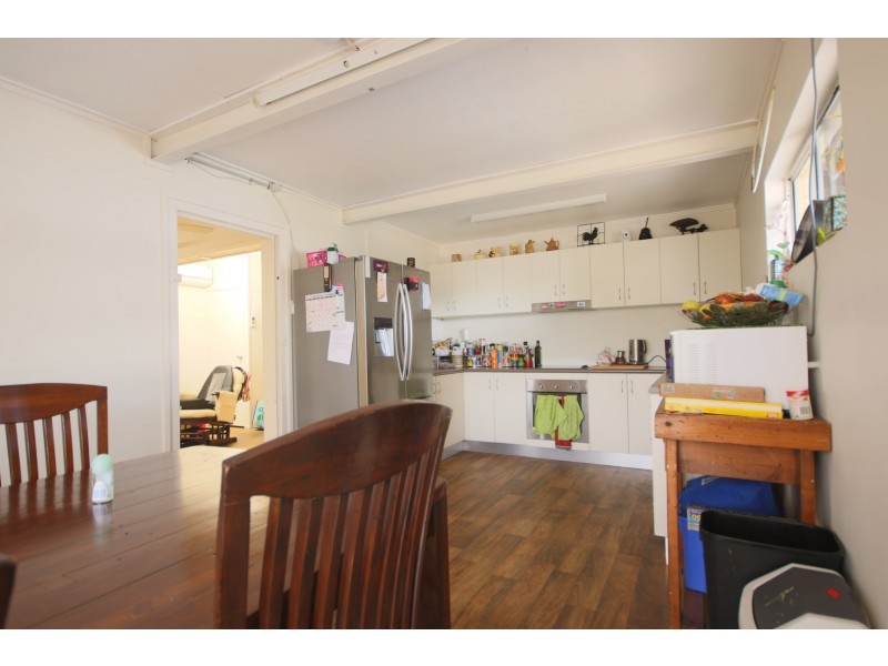 16 Oxley Drive, Moranbah QLD 4744