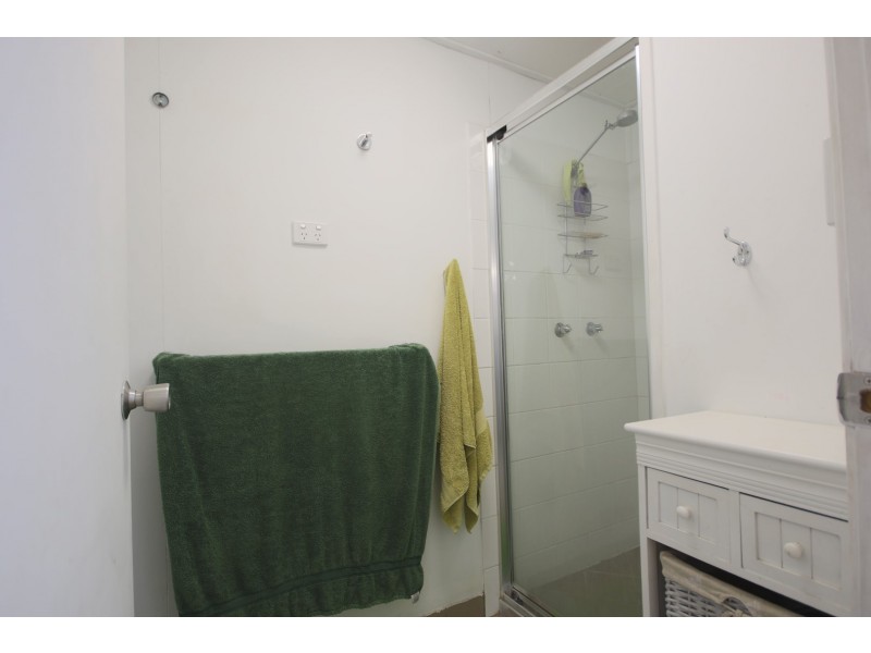 16 Oxley Drive, Moranbah QLD 4744