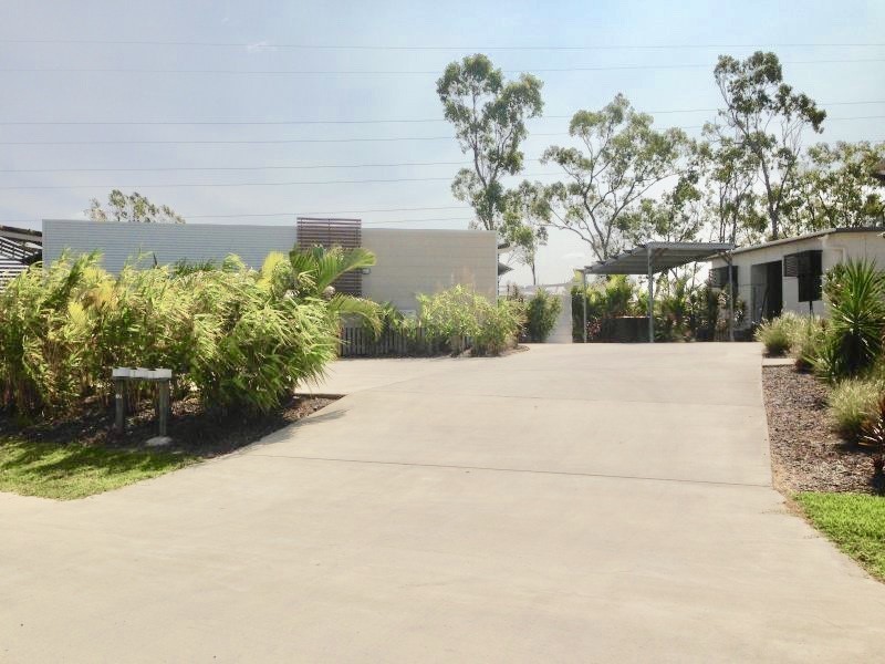 2/37-43 Utah Drive, Moranbah QLD 4744