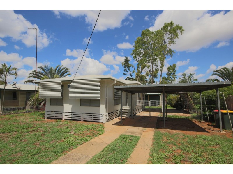 29 Oxley Drive, Moranbah QLD 4744