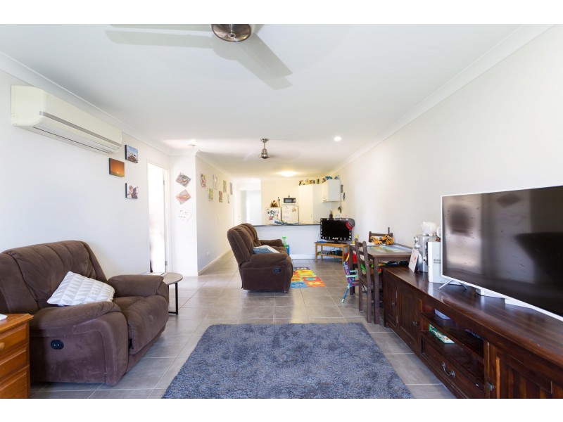 2/9 Galleon Circuit, Bucasia QLD 4750