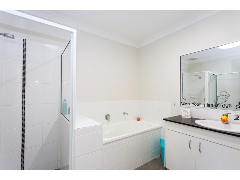 2/9 Galleon Circuit, Bucasia QLD 4750