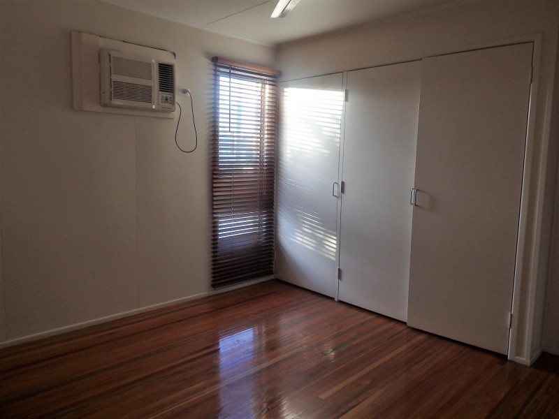 35 Brock Crescent, Dysart QLD 4745