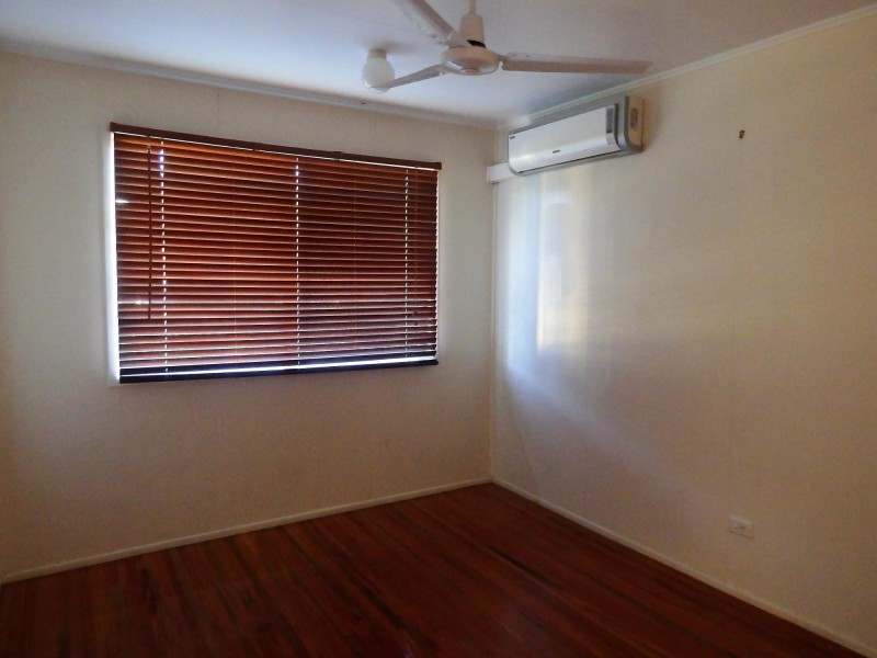 35 Brock Crescent, Dysart QLD 4745