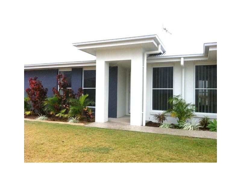 18 Isobel Ave, Mirani QLD 4754