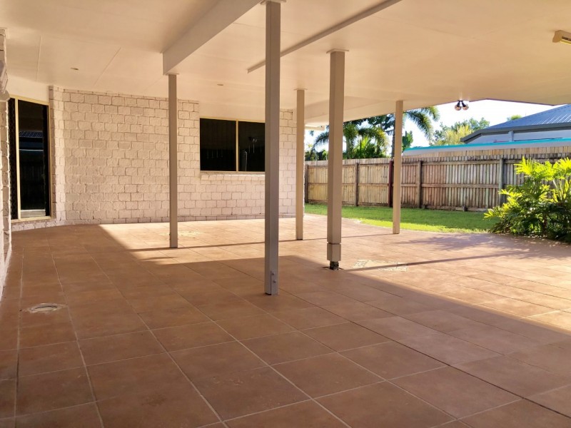 13 Starboard Circuit, Shoal Point QLD 4750