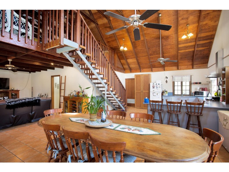 25 Downie Avenue, Bucasia QLD 4750