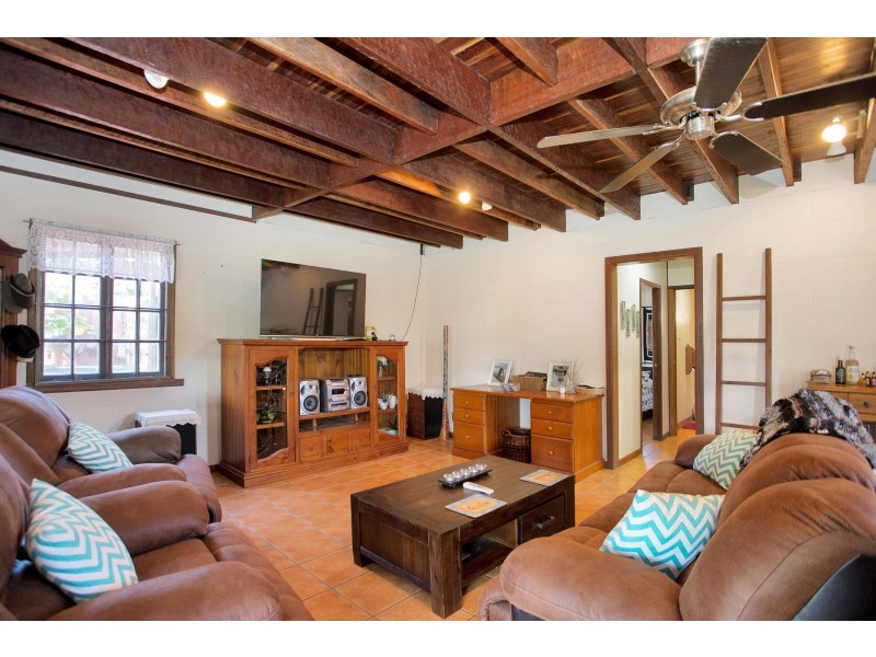 25 Downie Avenue, Bucasia QLD 4750