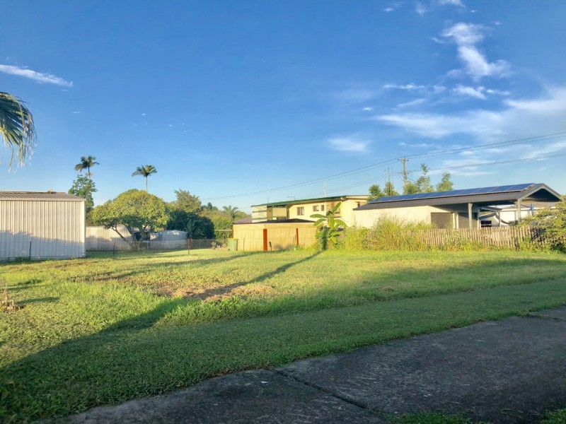 2 Arthur Street, Sarina QLD 4737