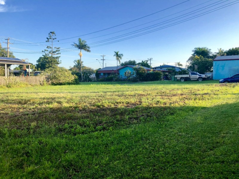 2 Arthur Street, Sarina QLD 4737